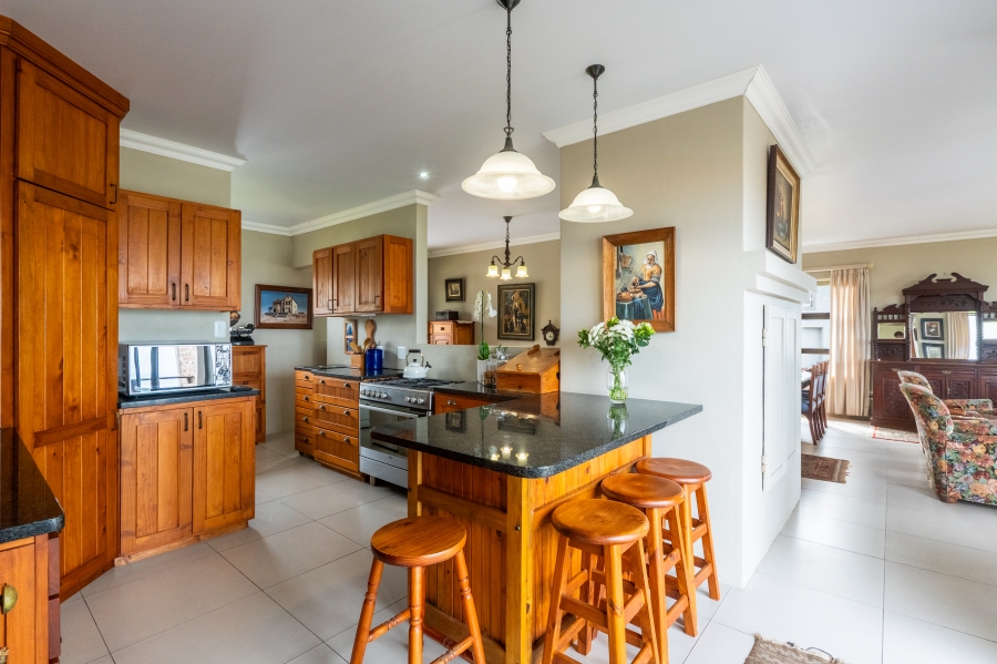 4 Bedroom Property for Sale in Reebok Western Cape